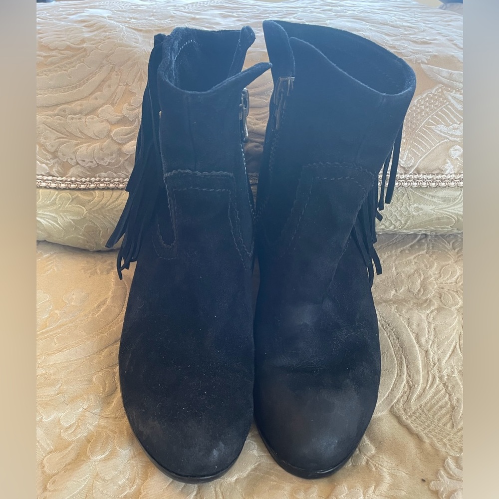 Black suede leather fringe ankle boots size 7